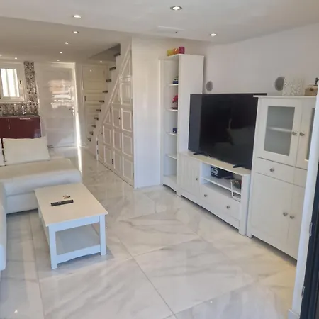 351 Parque Santiago 1 By Tenerife & Sales * Playa de las Americas (Tenerife)